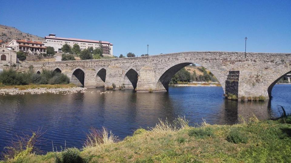Casa Rural Rosa Magica Lancharejo Екстер'єр фото